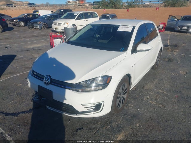 WVWKR7AU4KW913210 Volkswagen E-golf Se