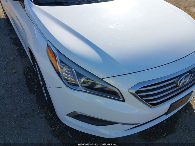 Продажа на аукционе авто 2017 Hyundai Sonata Se, vin: 5NPE24AF5HH570021, номер лота: 43905187
