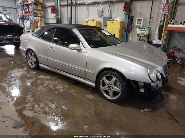 2002 MERCEDES-BENZ CLK 430 WDBLK70G42T115763