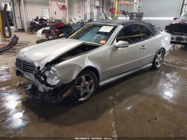 2002 MERCEDES-BENZ CLK 430 WDBLK70G42T115763 Photo 1