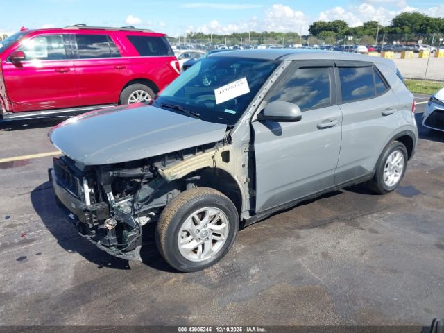 2022 HYUNDAI VENUE KMHRB8A35NU198756 Photo 1