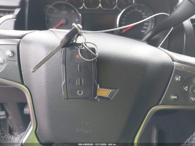 Продажа на аукционе авто 2015 Chevrolet Tahoe Ls, vin: 1GNSKAKC3FR674235, номер лота: 43905309