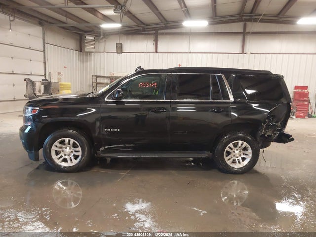 Продажа на аукционе авто 2015 Chevrolet Tahoe Ls, vin: 1GNSKAKC3FR674235, номер лота: 43905309