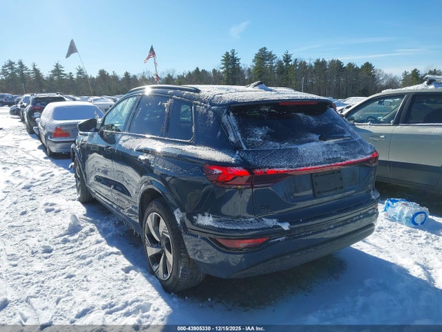 2025 AUDI Q6 E-TRON WA124BGF2SA041935 Photo 2