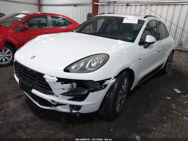 2015 PORSCHE MACAN WP1AB2A57FLB62279 Photo 1
