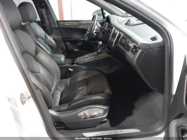 2015 PORSCHE MACAN WP1AB2A57FLB62279 Photo 4