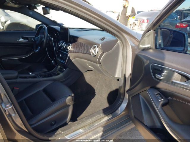 2019 MERCEDES-BENZ GLA 250 WDCTG4GB6KJ577663 Photo 4