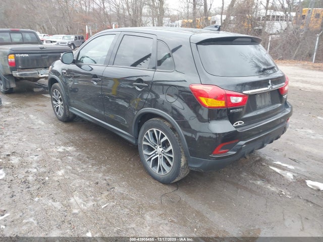 2019 MITSUBISHI OUTLANDER SPORT JA4AP3AU1KU033856 Photo 2