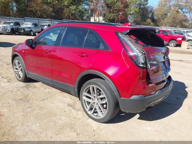 2019 CADILLAC XT4 1GYFZER49KF101468 Photo 2