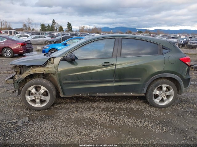 3CZRU5H32GM732753 Honda HR-V LX