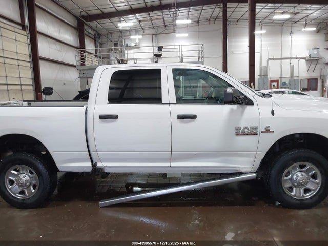 3C6UR5CLXJG416751 RAM 2500 Tradesman 4x4 6&#039;4 Box