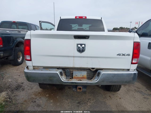 3C6UR5CLXJG416751 RAM 2500 Tradesman 4x4 6&#039;4 Box