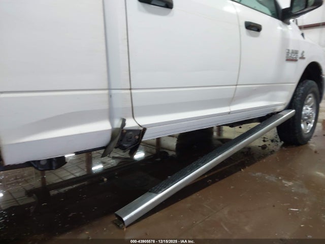 3C6UR5CLXJG416751 RAM 2500 Tradesman 4x4 6&#039;4 Box