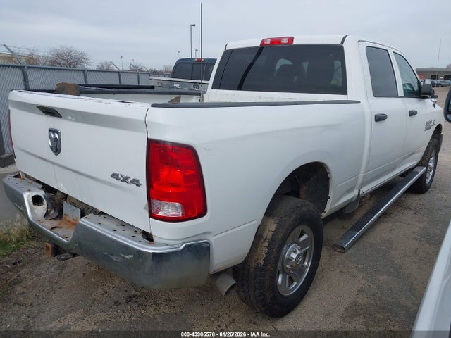 3C6UR5CLXJG416751 RAM 2500 Tradesman 4x4 6&#039;4 Box