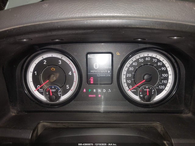 3C6UR5CLXJG416751 RAM 2500 Tradesman 4x4 6&#039;4 Box