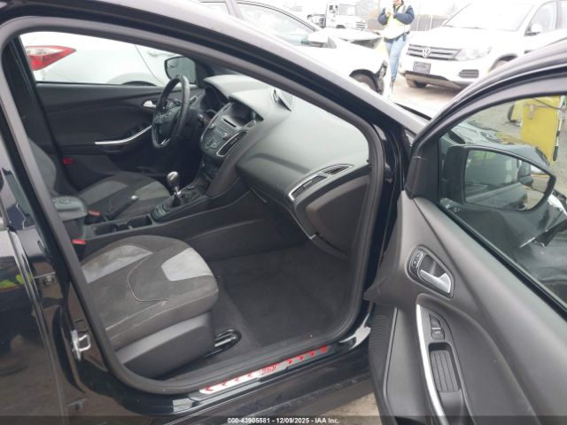 2017 FORD FOCUS ST 1FADP3L97HL246083 Photo 4