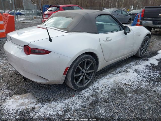 2021 MAZDA MX-5 MIATA JM1NDAD71M0456862 Photo 3
