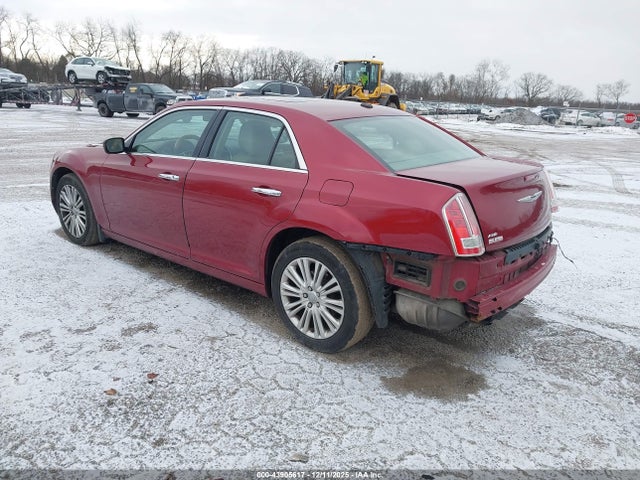 2014 CHRYSLER 300C 2C3CCAKG9EH308666 Photo 2