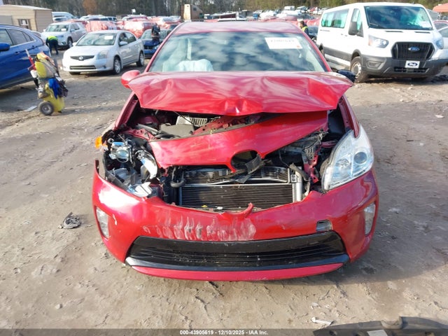 JTDKN3DU1F0460611 Toyota Prius Two