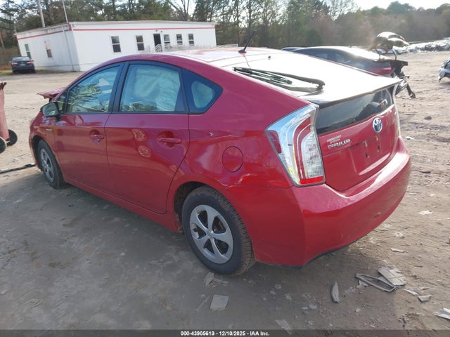JTDKN3DU1F0460611 Toyota Prius Two