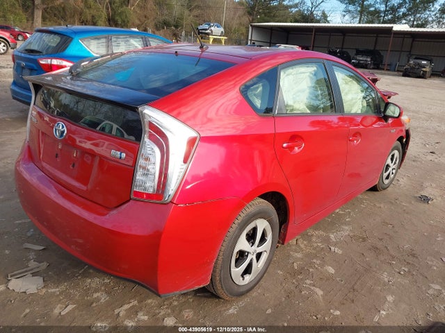 JTDKN3DU1F0460611 Toyota Prius Two