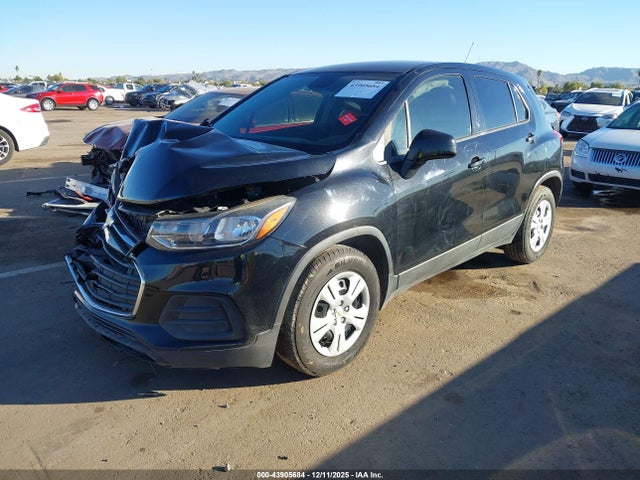 3GNCJKSB6HL206630 Chevrolet TRAX LS