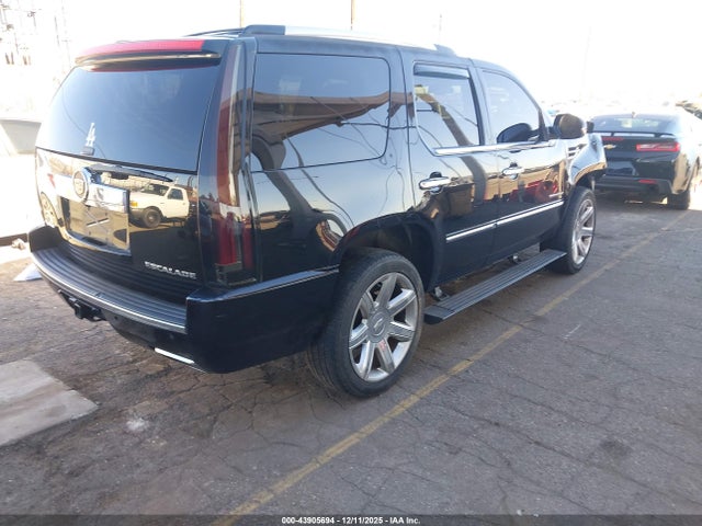 2014 CADILLAC ESCALADE 1GYS3DEF8ER111896 Photo 3