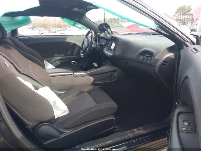 2023 DODGE CHALLENGER 2C3CDZAG8PH600177 Photo 4