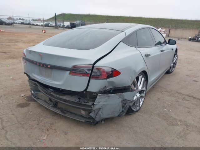 2017 TESLA MODEL S 5YJSA1E1XHF210437 Photo 3