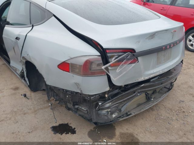 2017 TESLA MODEL S 5YJSA1E1XHF210437 Photo 5