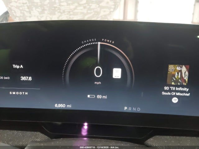 Lucid Air Pure 2025 50EA1PGA1SA004558 Image 17