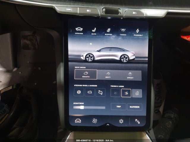 Lucid Air Pure 2025 50EA1PGA1SA004558 Image 18