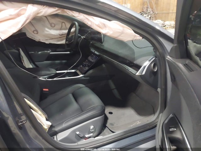 Lucid Air Pure 2025 50EA1PGA1SA004558 Image 5