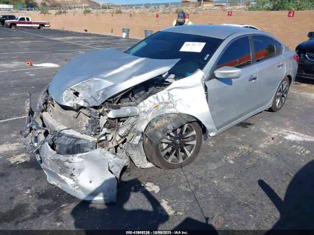Nissan Altima 2.5 Sv 2018 1N4AL3AP7JC254366 Image 2