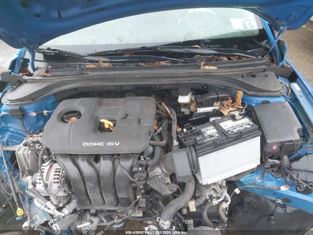 2017 HYUNDAI ELANTRA KMHD74LF9HU135286 Photo 9