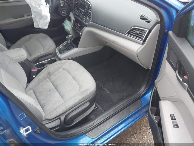 2017 HYUNDAI ELANTRA KMHD74LF9HU135286 Photo 4