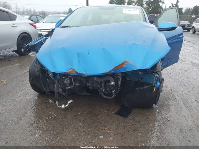 2017 HYUNDAI ELANTRA KMHD74LF9HU135286 Photo 5