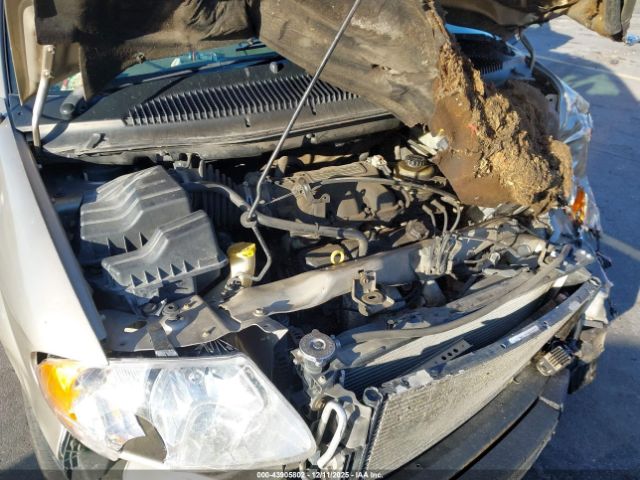 2004 CHRYSLER TOWN & COUNTRY 2C4GP54L44R576049 Photo 9