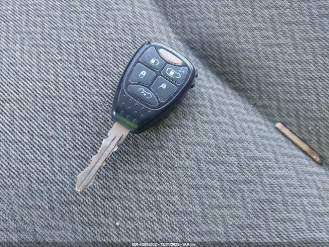 2004 CHRYSLER TOWN & COUNTRY 2C4GP54L44R576049 Photo 10