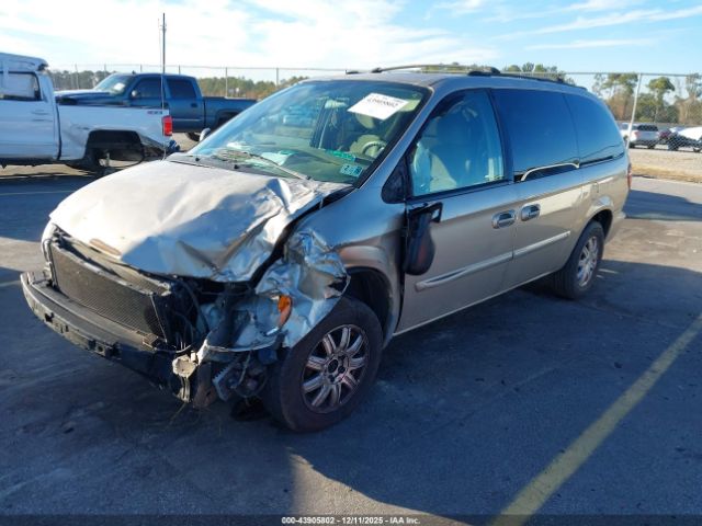 2004 CHRYSLER TOWN & COUNTRY 2C4GP54L44R576049 Photo 1