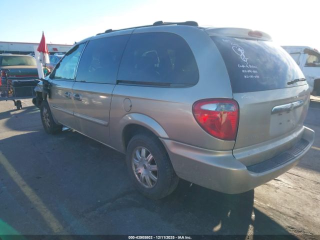 2004 CHRYSLER TOWN & COUNTRY 2C4GP54L44R576049 Photo 2