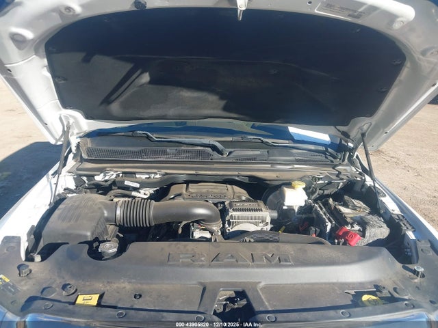 43905820 :رقم المزاد ، 1C6SRFKT0KN636830 vin ، 2019 Ram 1500 Longhorn  4x4 5'7 Box مزاد بيع