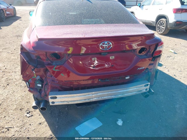 4T1B61HK7JU582302 Toyota CAMRY XSE