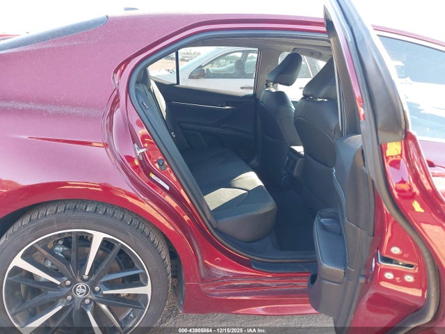 4T1B61HK7JU582302 Toyota CAMRY XSE