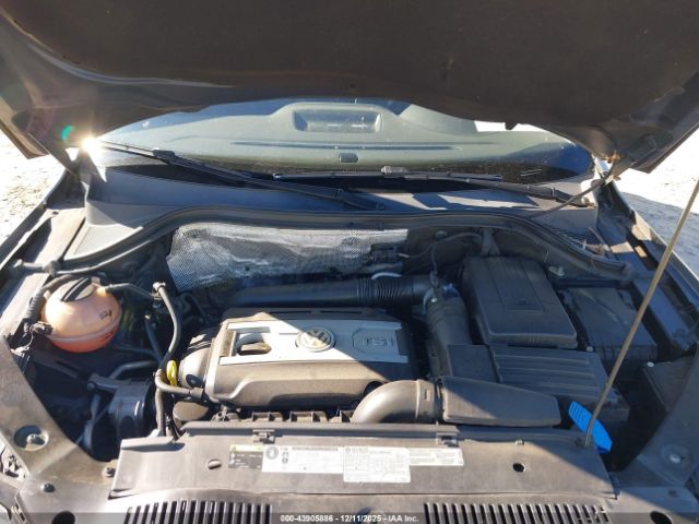 2016 VOLKSWAGEN TIGUAN WVGAV7AX8GW590493 Photo 9