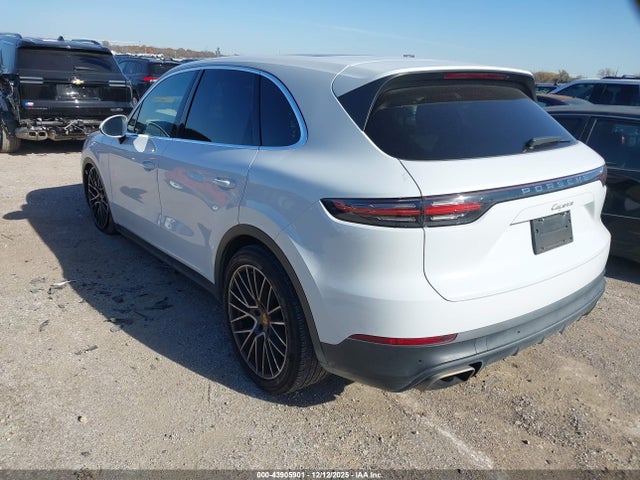 2020 PORSCHE CAYENNE WP1AA2AY4LDA06638 Photo 2