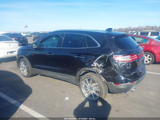 2019 LINCOLN MKC 5LMCJ3C91KUL38565 Photo 2