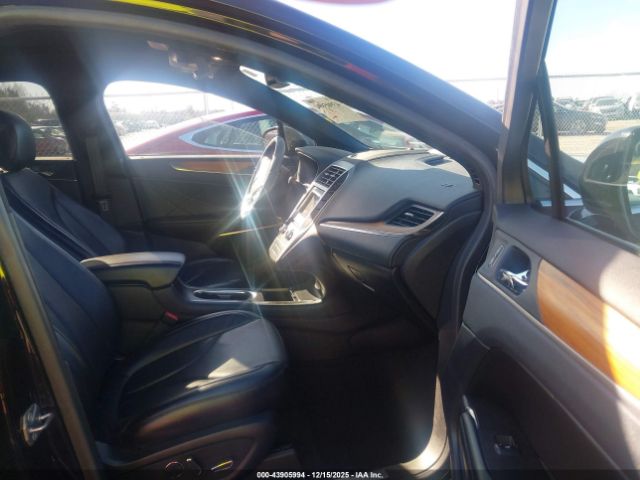 2019 LINCOLN MKC 5LMCJ3C91KUL38565 Photo 4