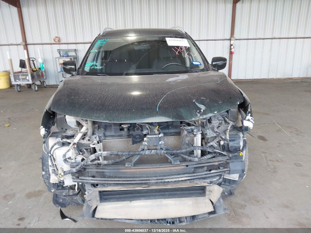 5N1AT2MT4KC720961 Nissan ROGUE SV