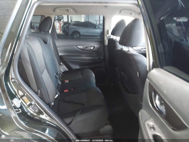 5N1AT2MT4KC720961 Nissan ROGUE SV